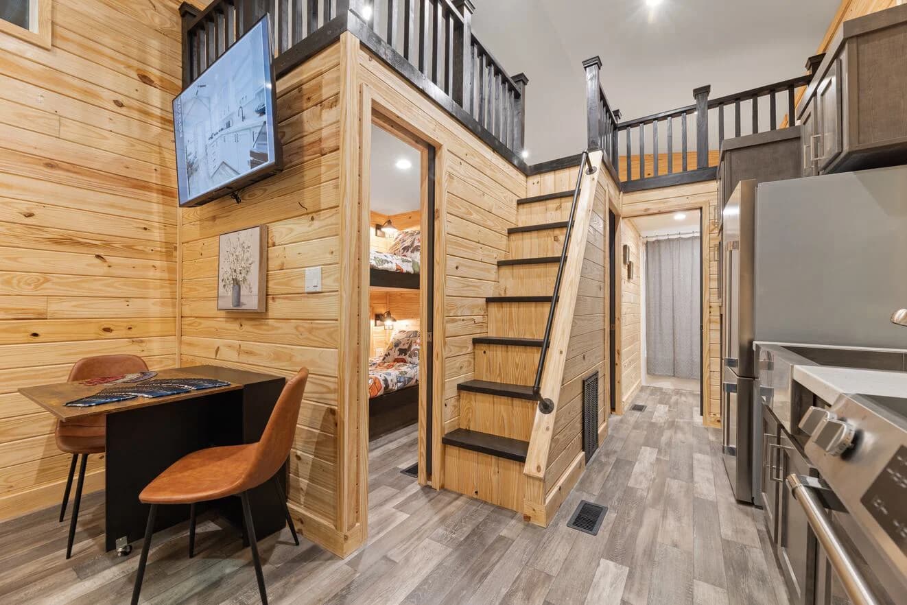 Eagle loft 13291p interior home features