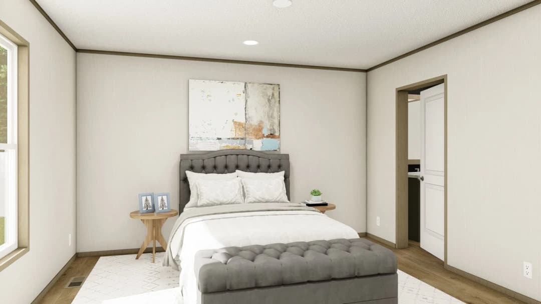 Explorer bedroom home features