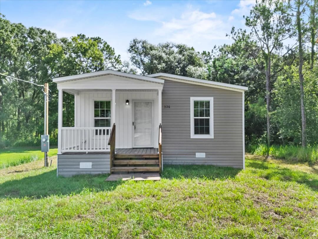 2270 griffin road, bartow, florida 33830  (sold) $199,999 hero and exterior home features