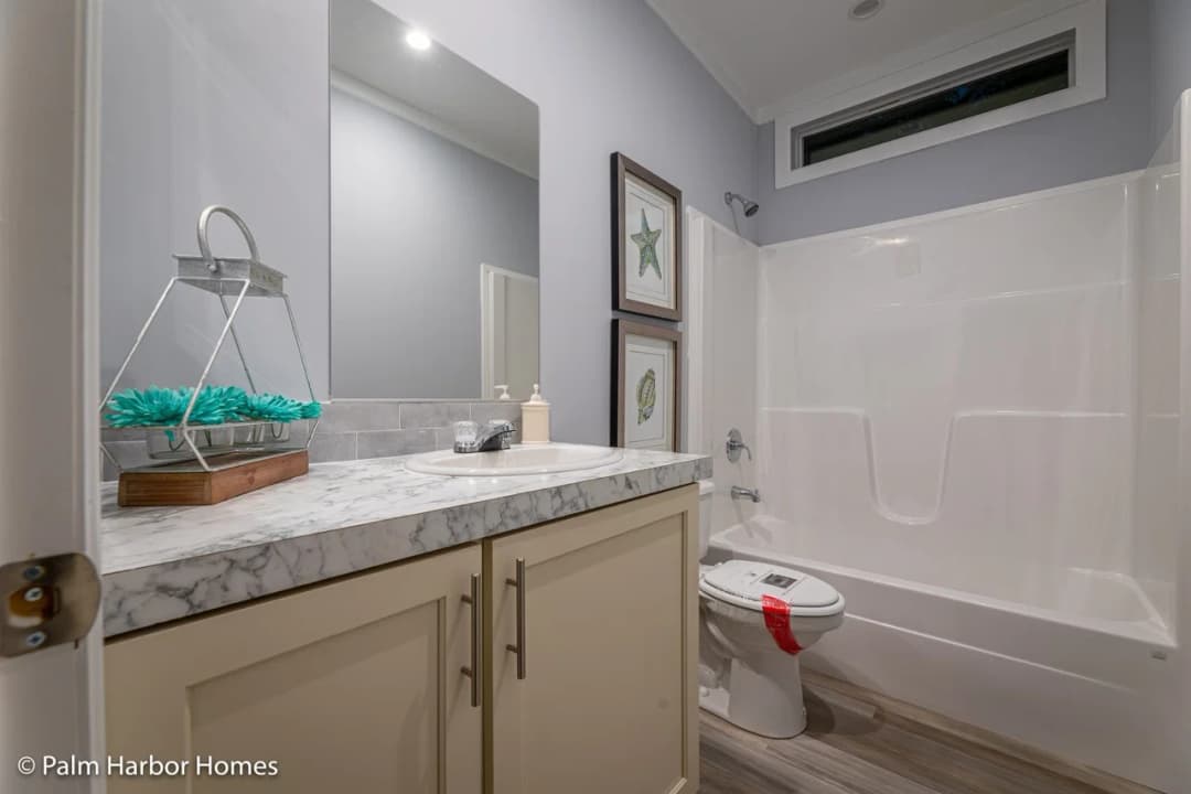 Jenkins 28522a bathroom home features