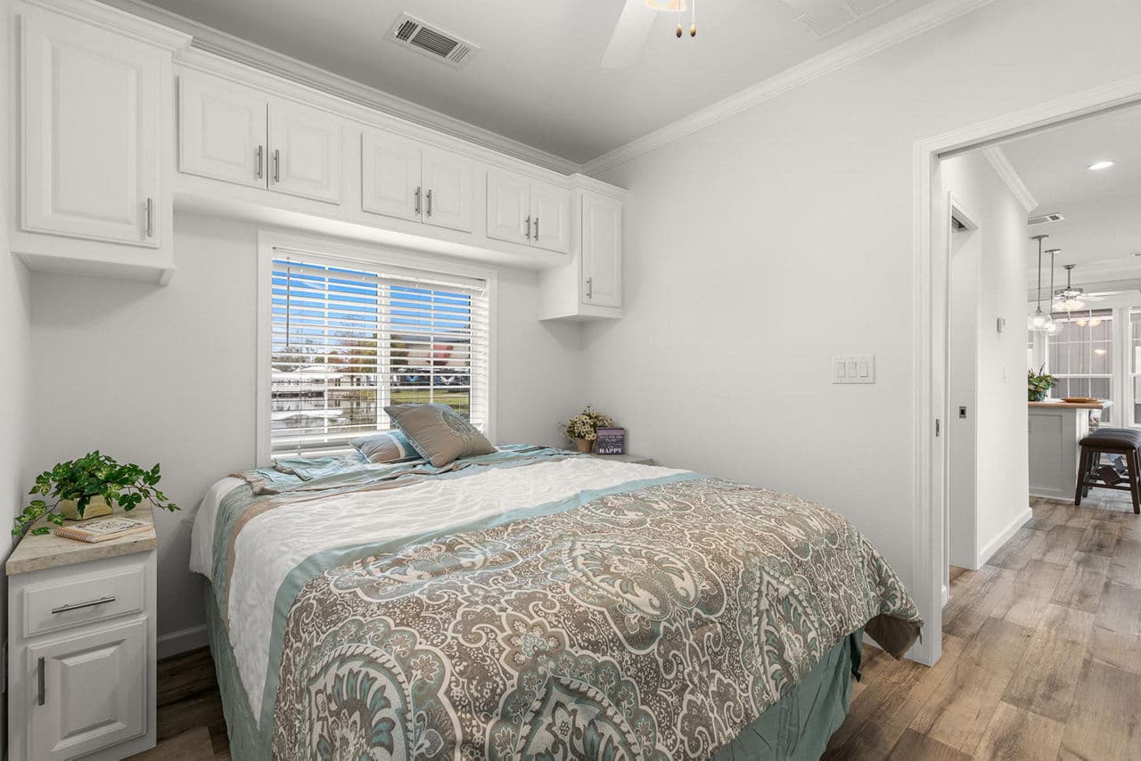 Palm bay 2622c bedroom home features