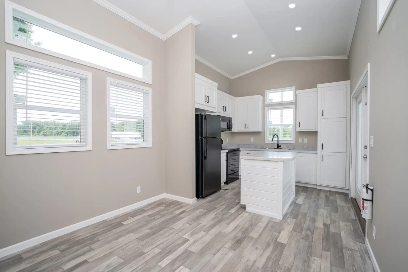 Eagle 11351g interior home features