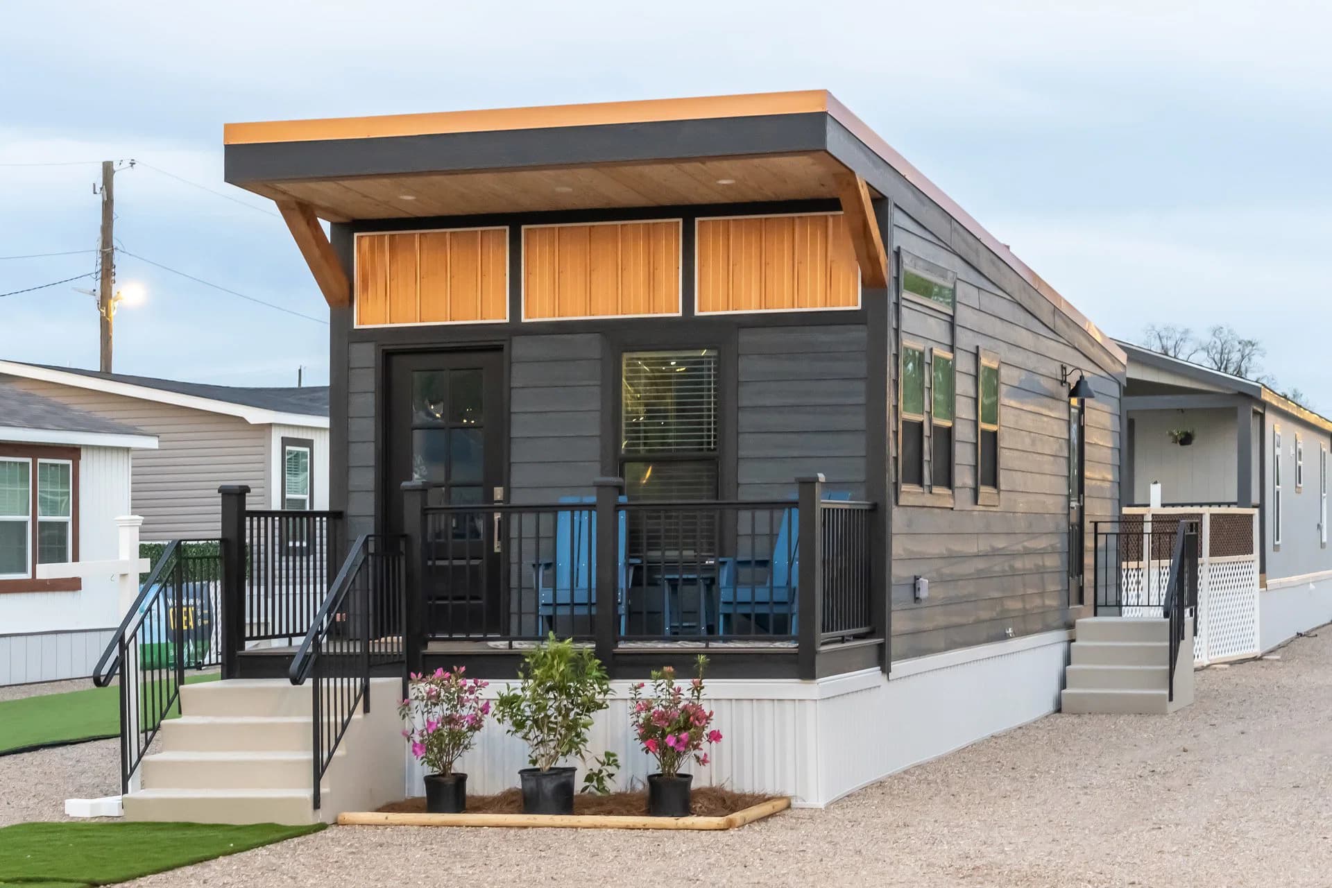 Wedge hk13382s elevation and exterior home features