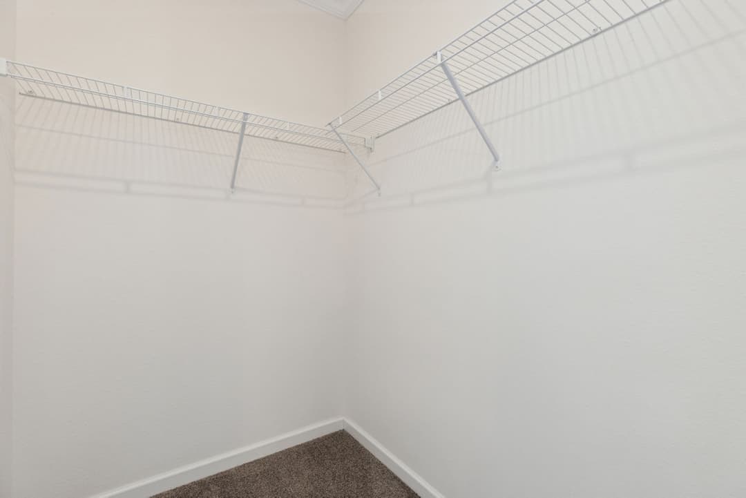 Silver springs 5029 interior home features