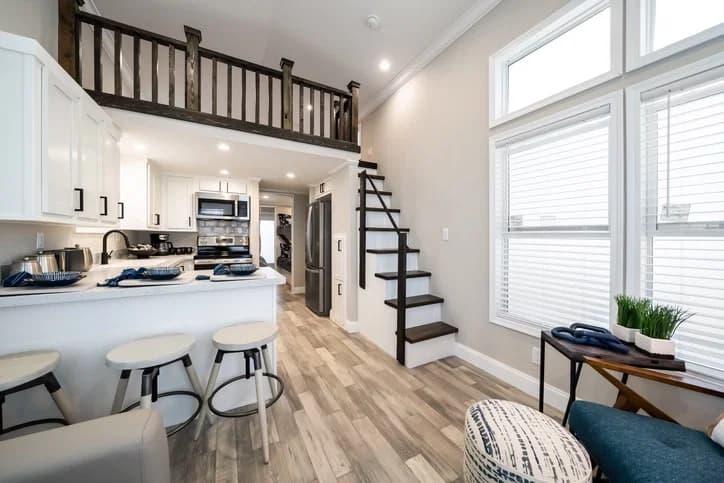 Eagle 11341a interior home features