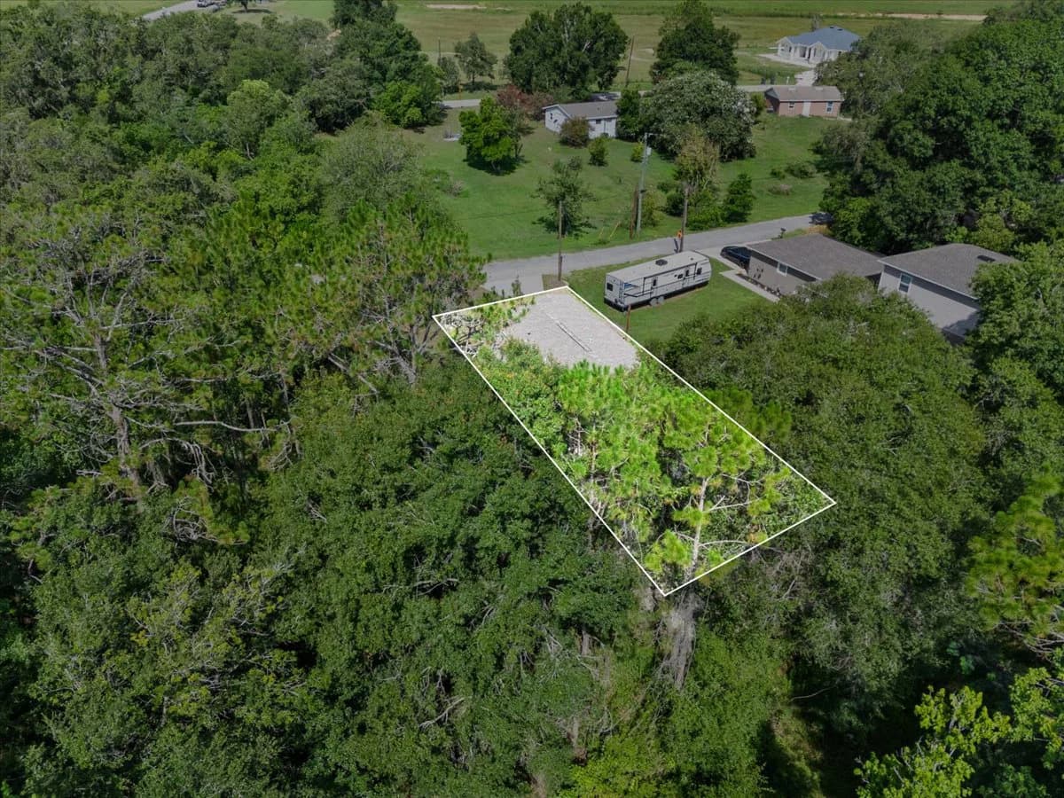 2270 griffin road, bartow, florida 33830  (sold) $199,999 exterior home features