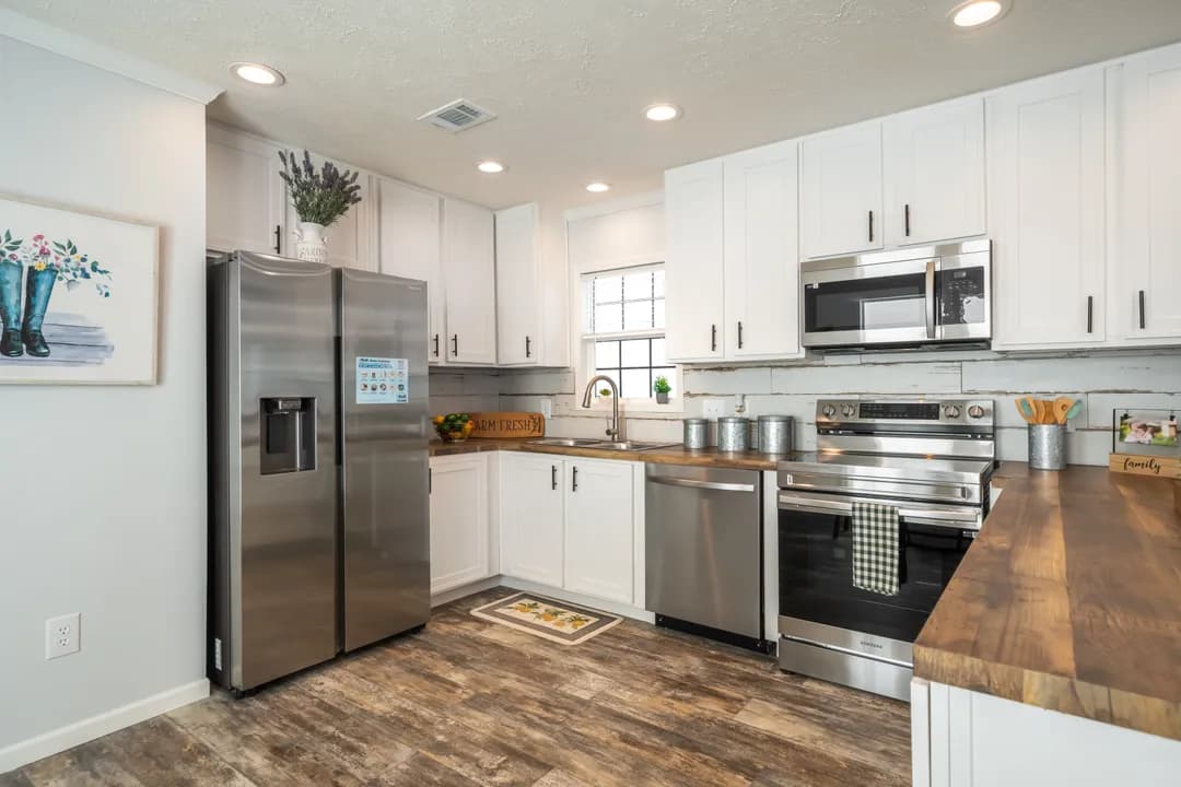 The mercer kitchen home features