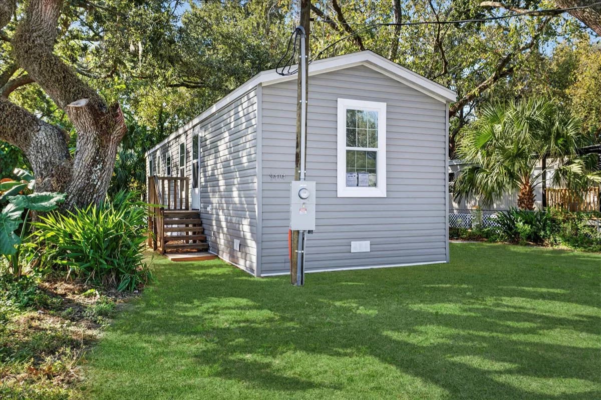 9404 loras street, new port richey, fl 34654 (sold) $149,000 hero home features