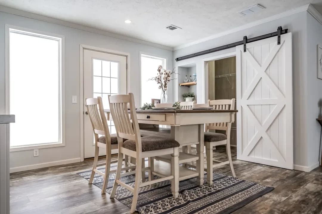 The leahy interior home features