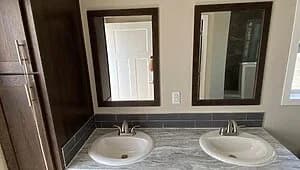 Legend 3276502 bathroom home features