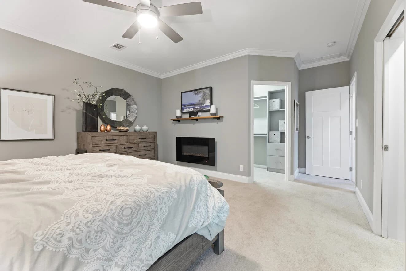 Isla ii 42484a bedroom home features