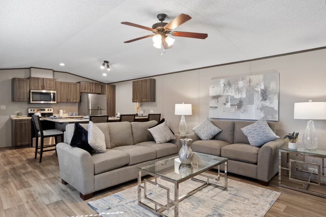 Classic c-1672-32c interior home features