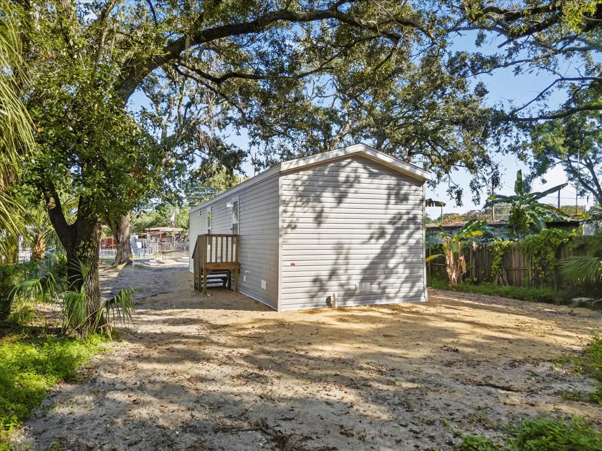 9404 loras street, new port richey, fl 34654 (sold) $149,000  home features