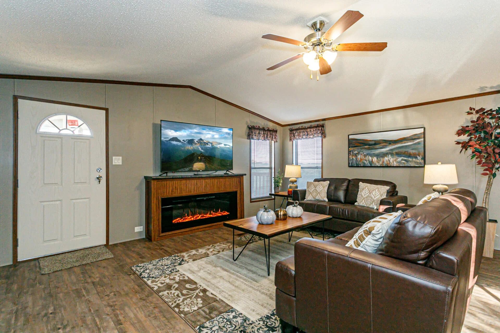 Heritage h-1872-32a interior home features