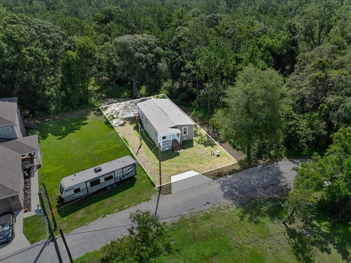2270 griffin road, bartow, florida 33830  (sold) $199,999 exterior home features