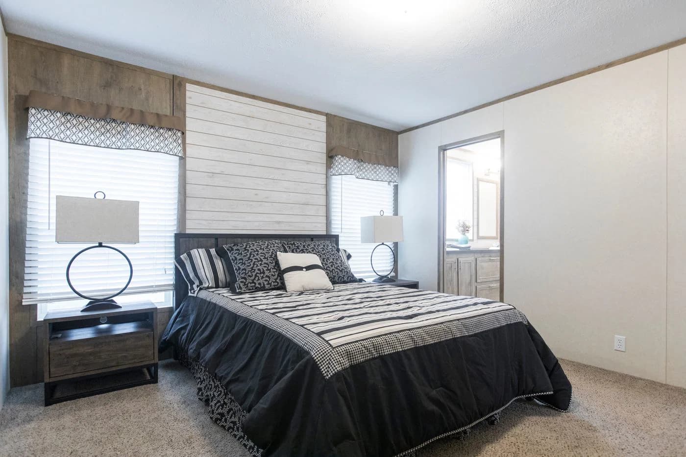 The southern farmhouse bedroom home features